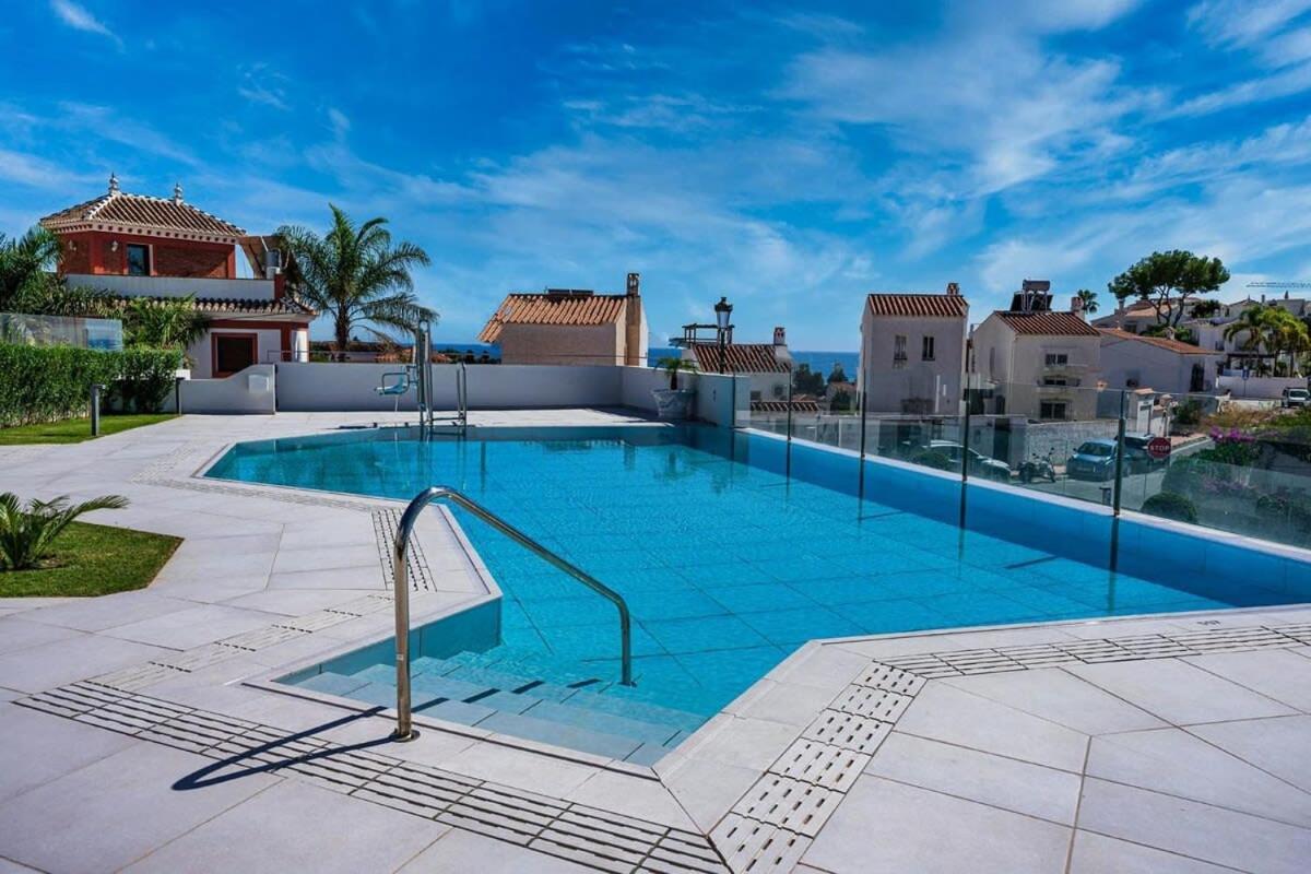 Royal Palm Apartment Nerja Luaran gambar